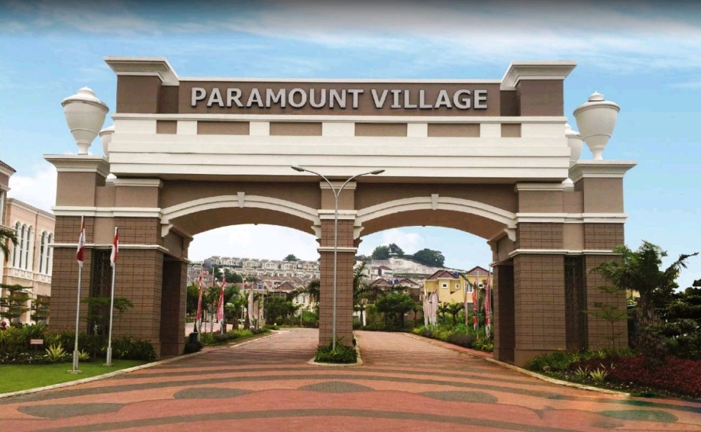 Thumbnail Paramount Village