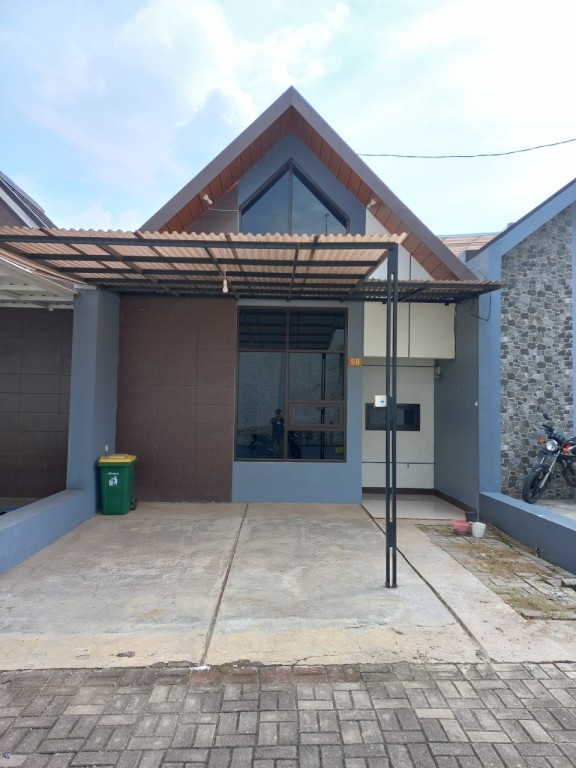 Rumah Cluster D’Royale Cihanjuang Jarang Ada 