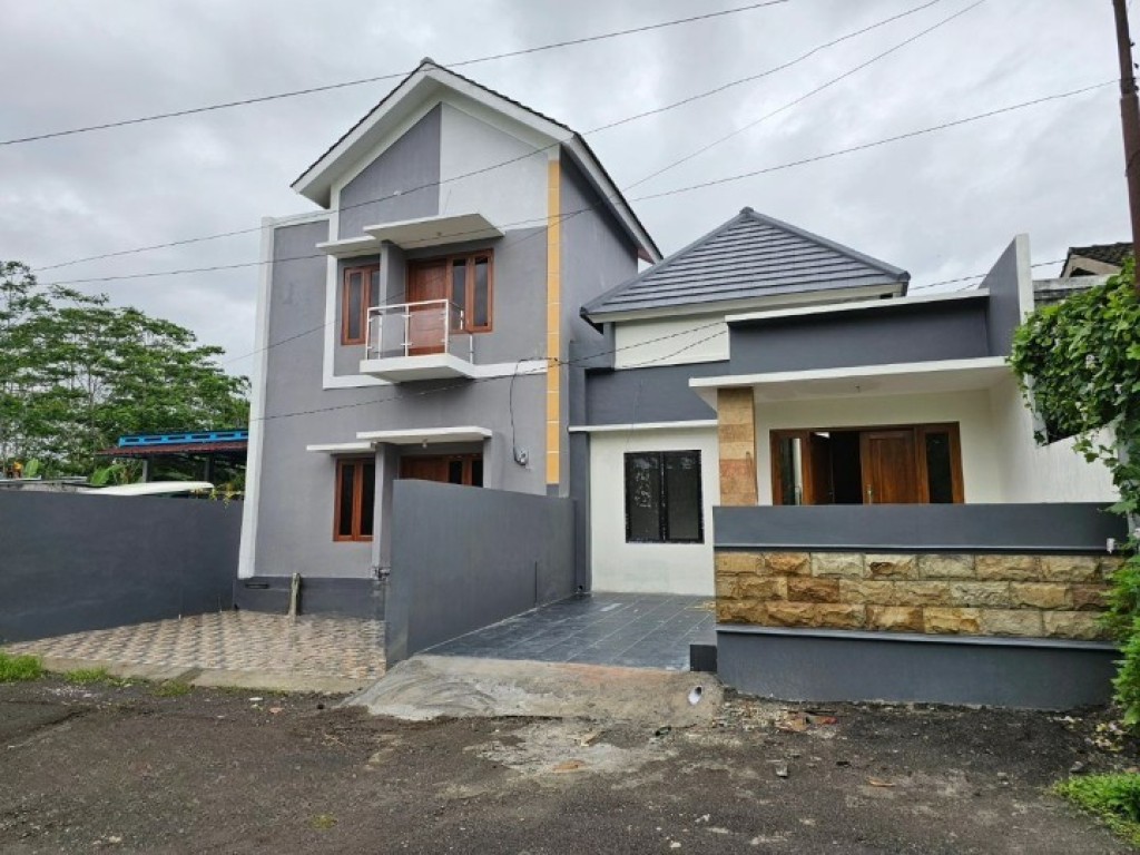 DIJUAL RUMAH DENGAN DESAINT MODERN SIAP HUNI 