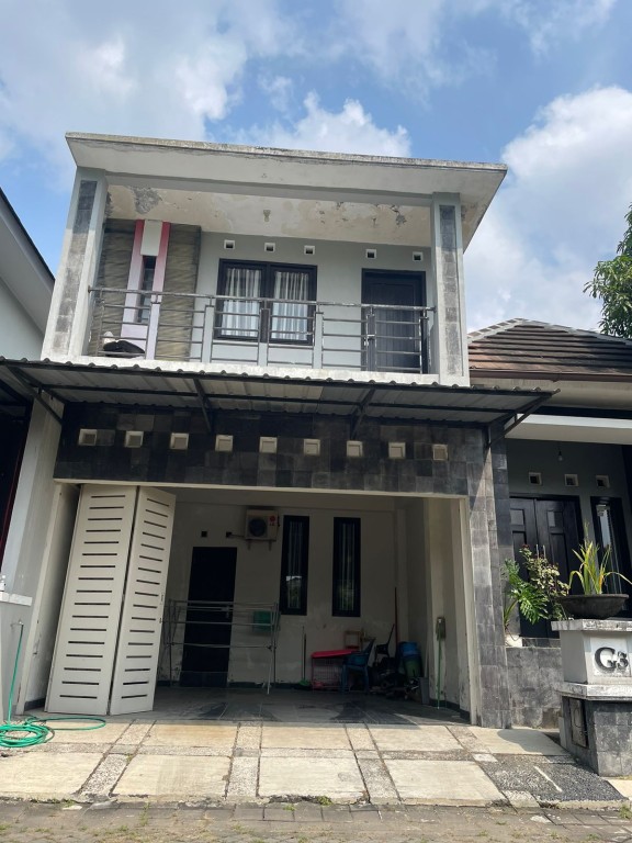 DIJUAL RUMAH SIAP HUNI 2 LANTAI DEKAT SLEMAN CITY 