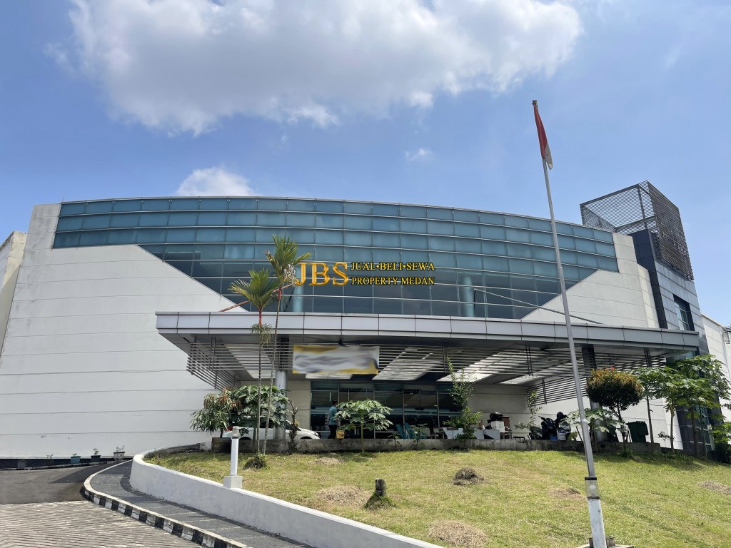 Dijual Gedung di Jalan Asrama - Medan 