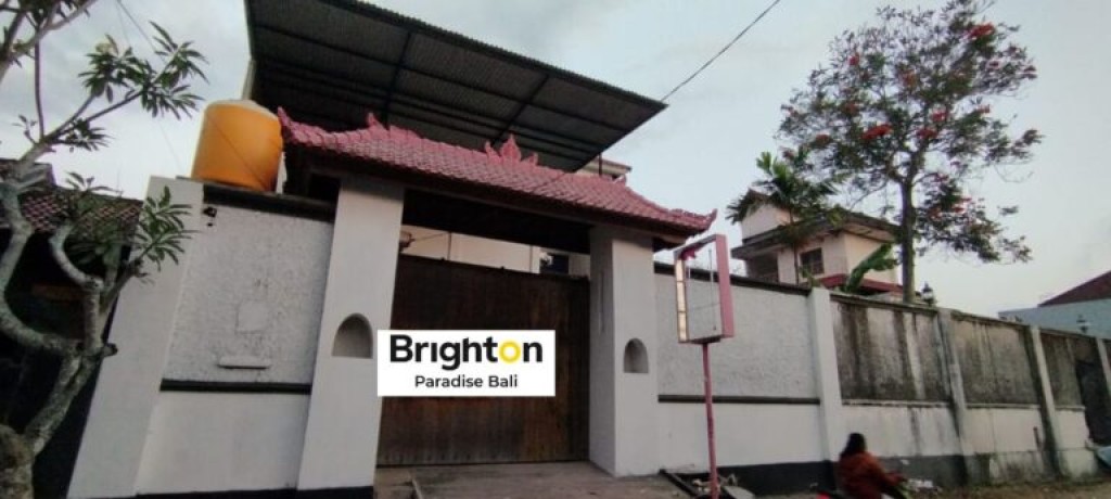 Dijual Rumah 2 Lantai 3+1 Kamar Gazebo Pool 