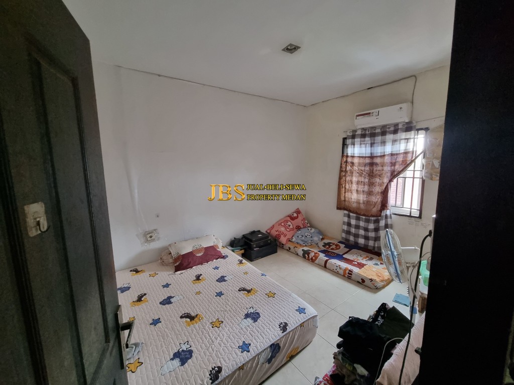 Dijual Rumah 2 Tingkat di Jalan Bilal Gg. Melawai 