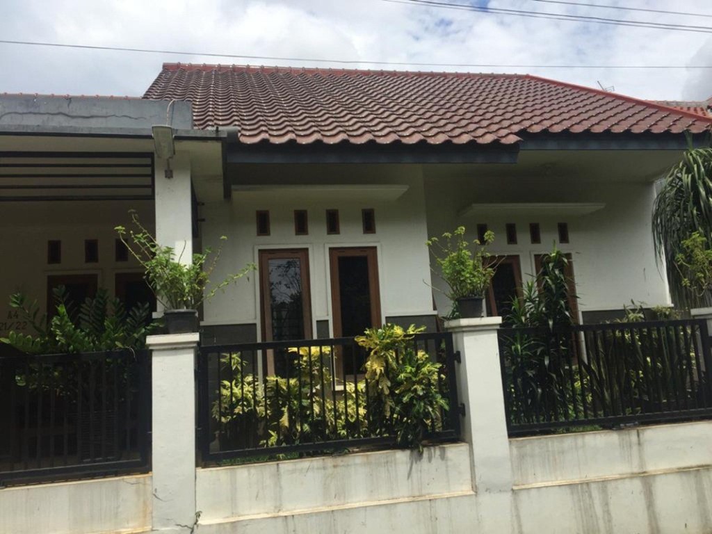 Dijual Rumah Bagus Daerah Perum Bukit Cengkeh 