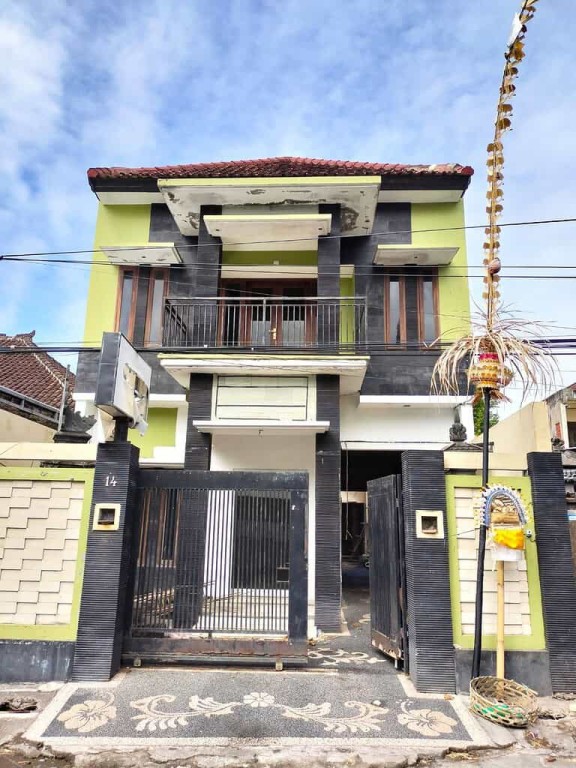 Dijual Rumah Eks Kantor 2 Lantai 2 Kamar Jalan 