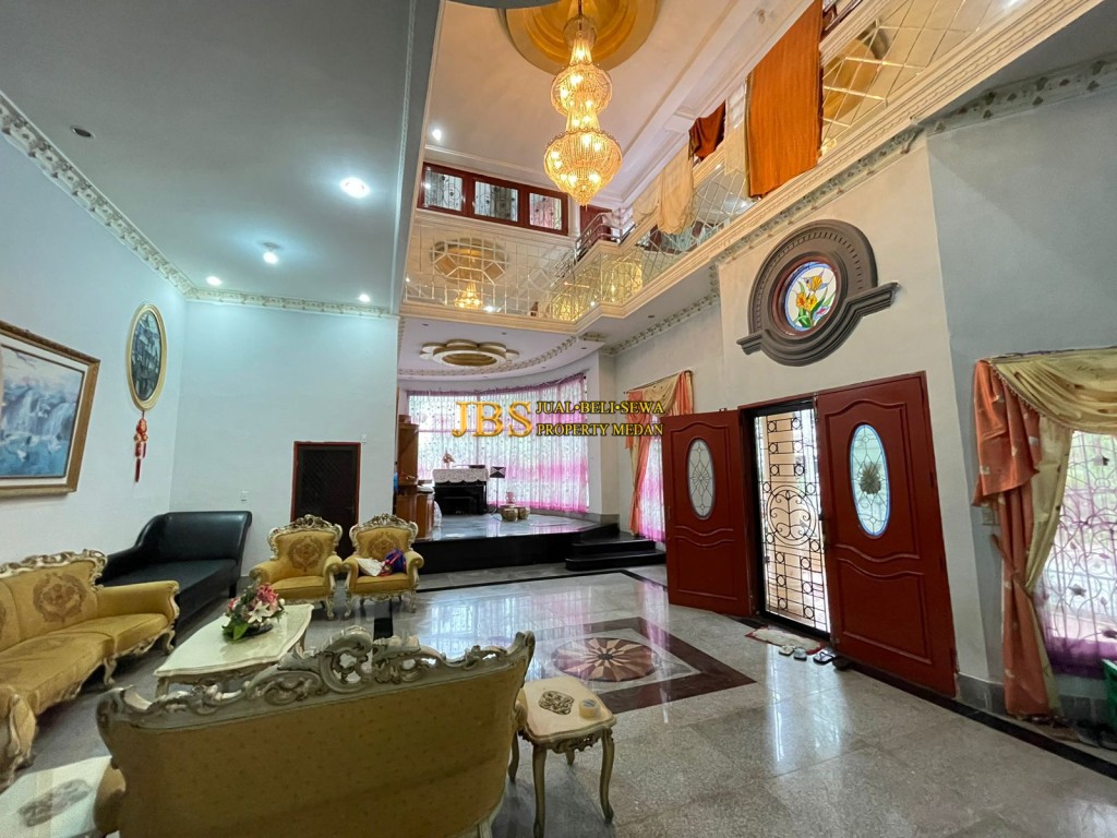 Dijual Rumah Hook Komplek Cemara Asri Kondisi 