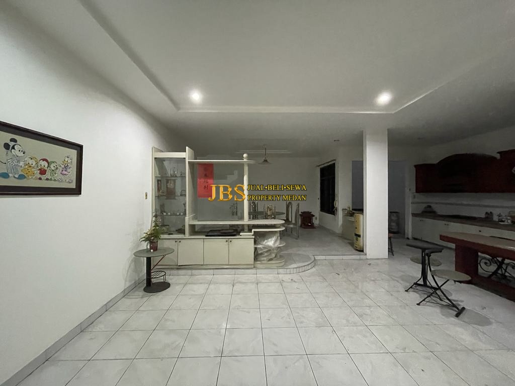 Dijual Rumah Komplek Villa Polonia Indah Jalan 