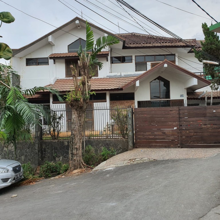 Dijual Rumah di Jl.Tosiga, Kebun Jeruk, Jakarta 