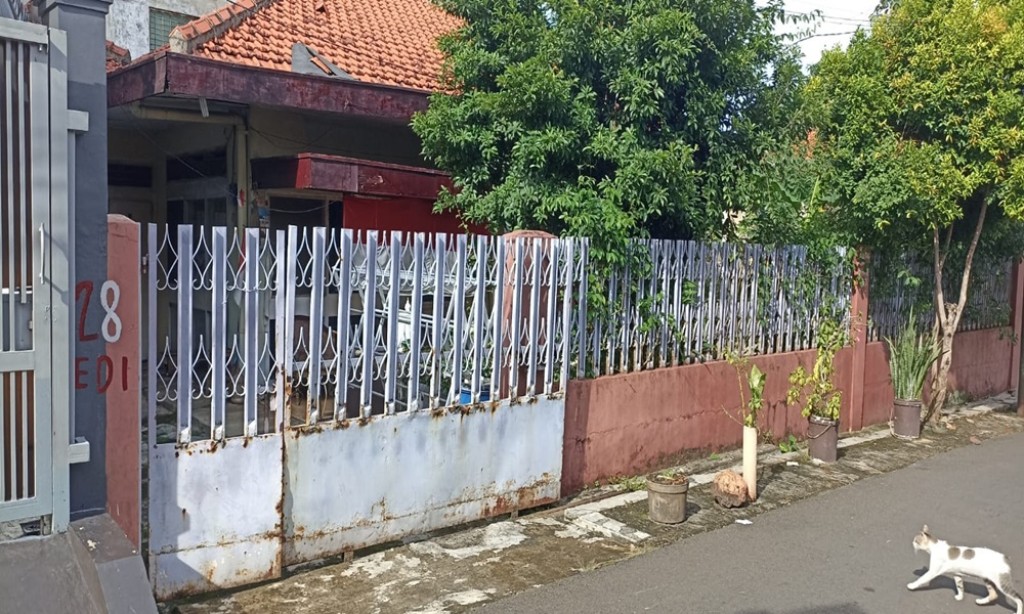 Dijual Tanah BONUS Rumah di Kebayoran Lama 