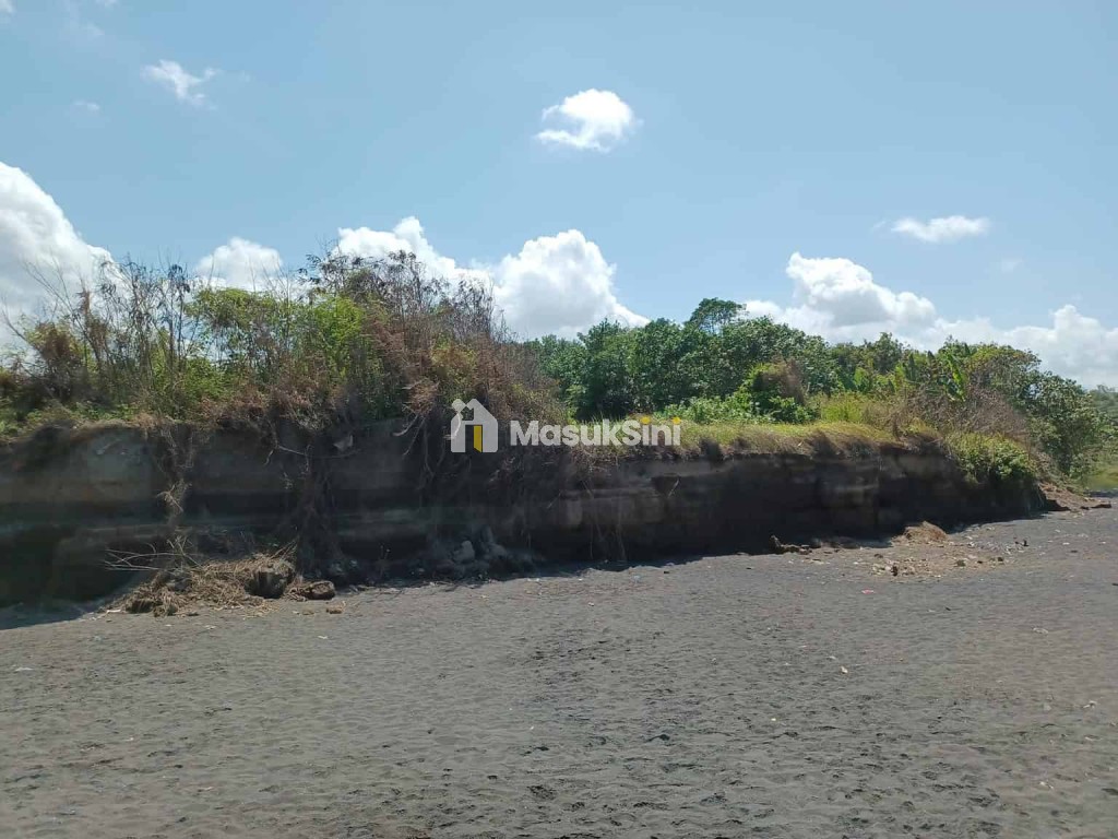 Dijual Tanah Pinggir Pantai 3760m2 Tegal Besar 