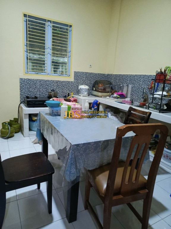 Dijual Townhouse 2,5 Tingkat Full Furnish di 