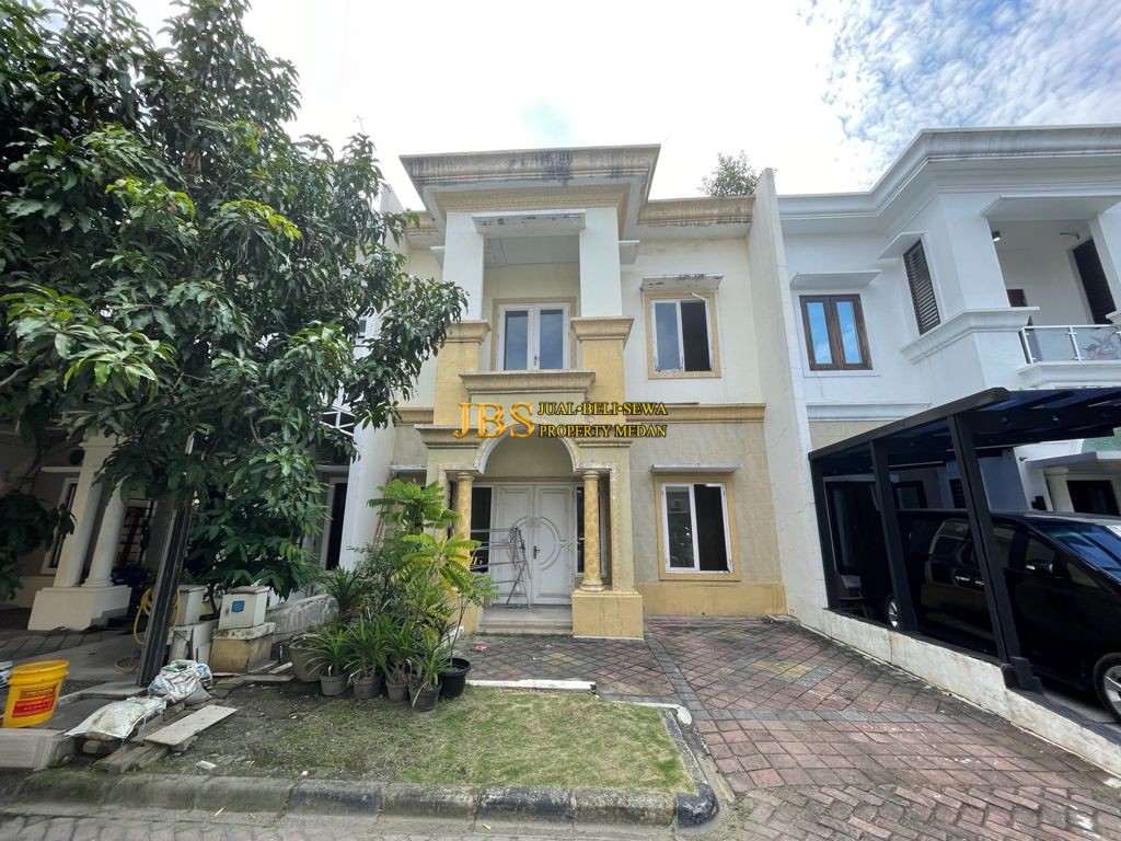 Dijual Villa 2 Tingkat di Komplek Someret Regency 