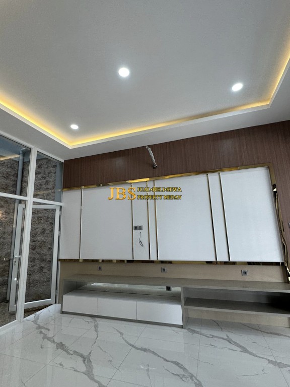 Dijual Villa 3,5 Tingkat di Komplek Givency One 