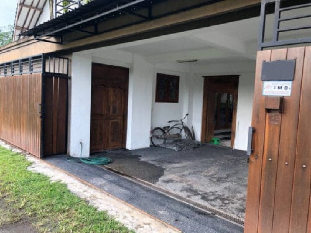 Dijual Villa Asri Full Furnished 2 Lantai Tumbak 