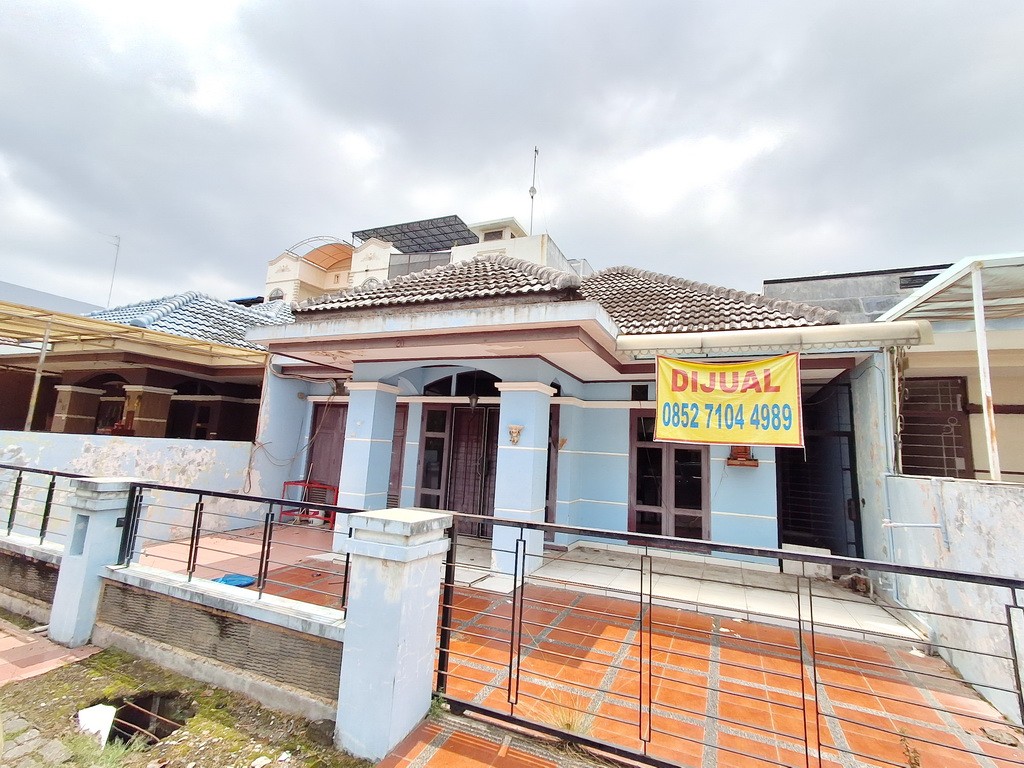 Dijual Villa Di Komplek Cemara Asri Medan - Jalan 