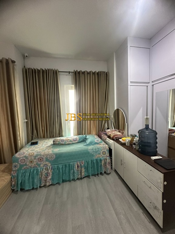 Dijual Villa Full Furnished di Komplek Givency 