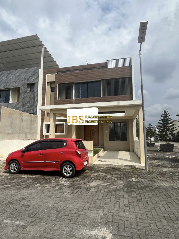 Dijual Villa Hook Kondisi Kosong di Komplek Green 