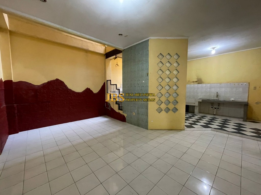 Dijual Villa di Komplek Cemara Hijau Medan 