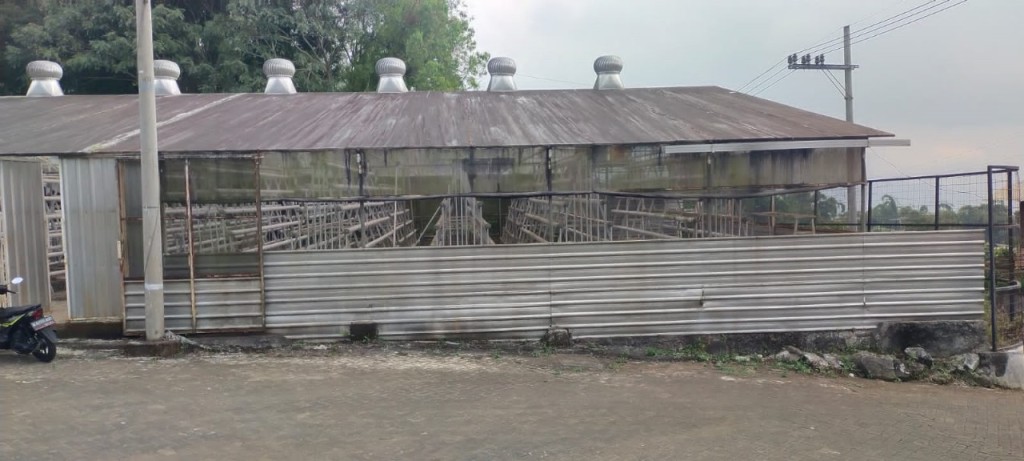 Greenhouse luas dan besar dekat area wisata coban 