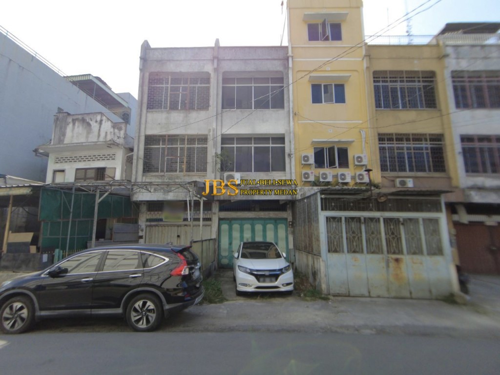 Jual Ruko 3 Tingkat di Jalan Waringin (Gatot 