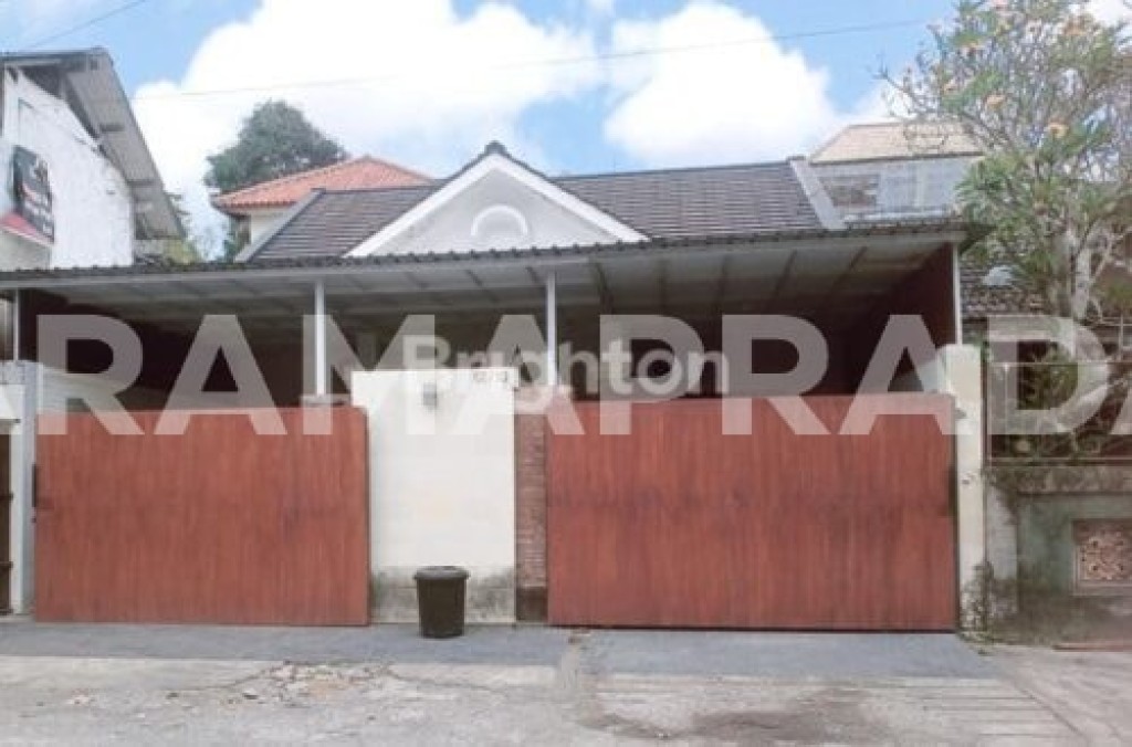 Jual Rumah 3 Kamar Furnished Carport 2 Mobil Puri 