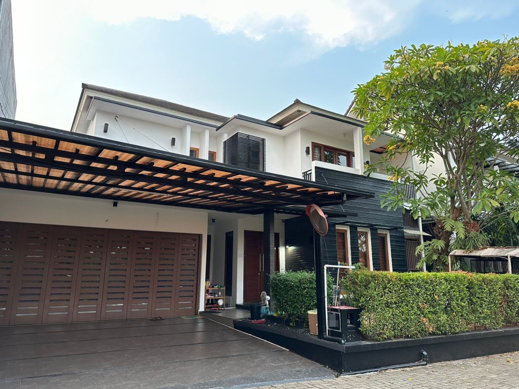 Jual Rumah Bagus 2 Lantai di Bintaro Hill Kota 