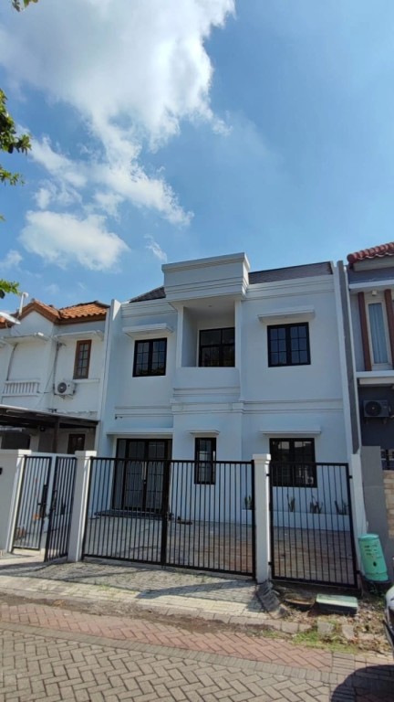 Jual Rumah Bagus 2 Lantai di Villa Sentra Raya 