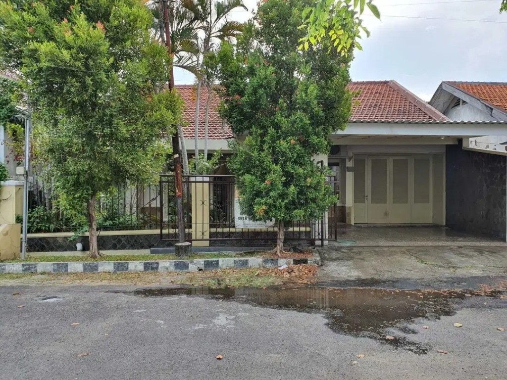 Jual Rumah Bagus Siap Dihuni di Medokan Asri 