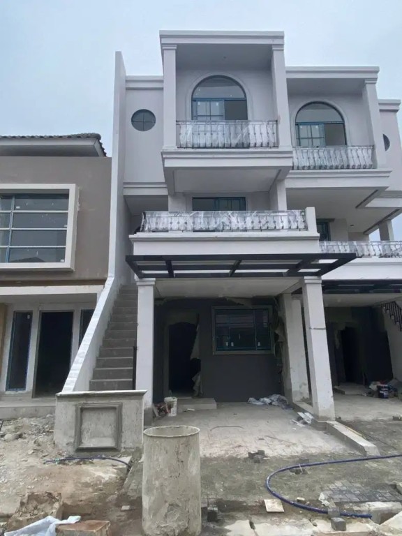 Jual Rumah Baru Gress Area PIK Golf Island Kota 