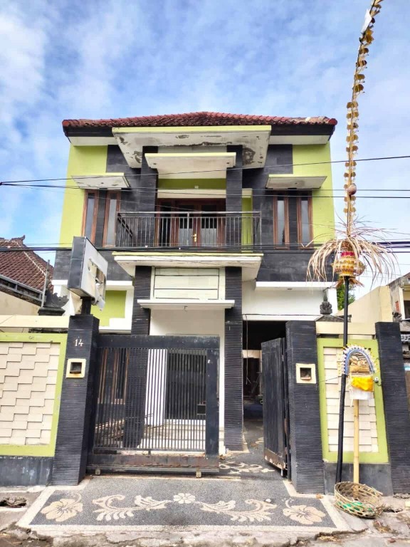 Jual Rumah Eks Kantor 2 Lantai 2 Kamar Jalan 