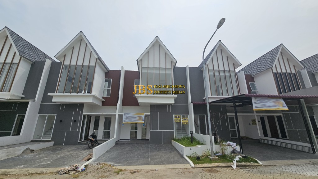 Jual Rumah Gandeng 2 Komplek Royal Sumatera 