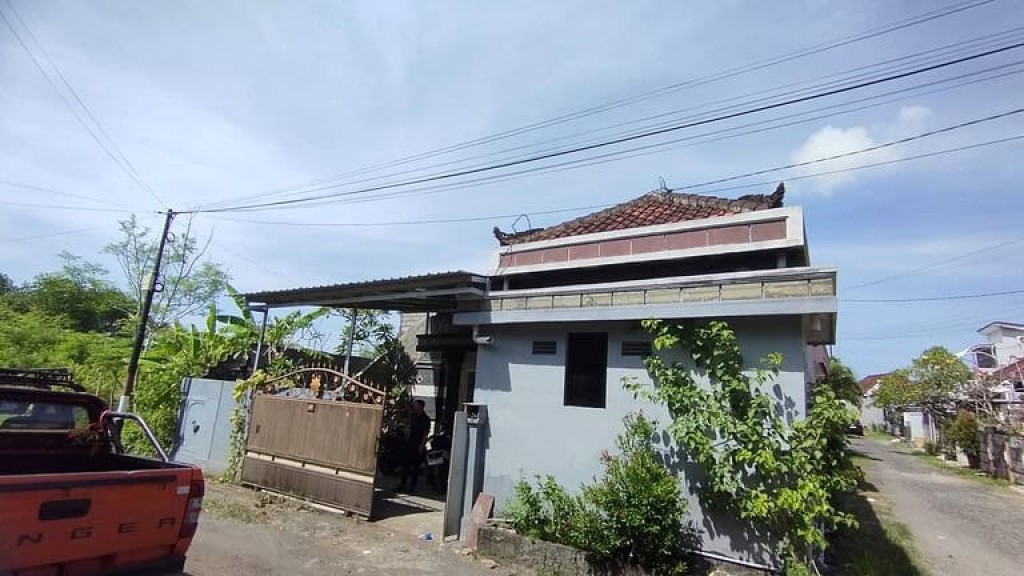 Jual Rumah Hadap Barat Laut 4 Kamar Lokasi Area 