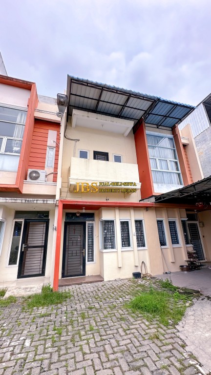 Jual Rumah Komplek Pembangunan Townhouse Jalan 