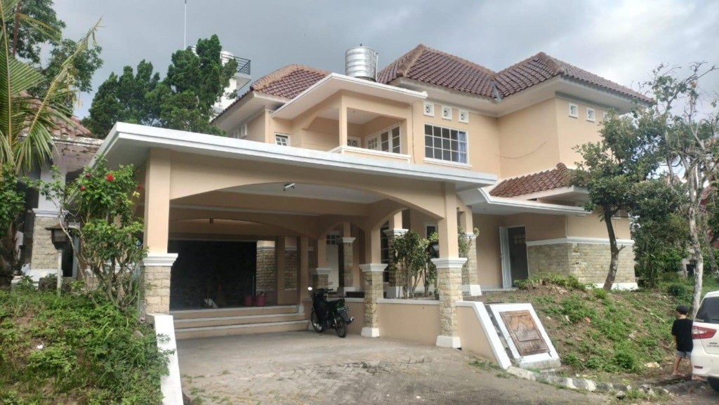 Jual Rumah Mewah di Komplek Pesona Merapi Sleman 