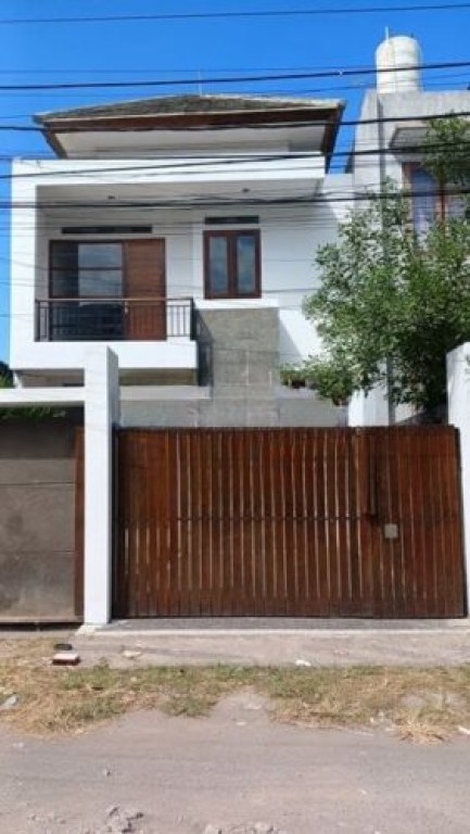 Jual Rumah Modern Minimalis 2 Lantai 3 Kamar 