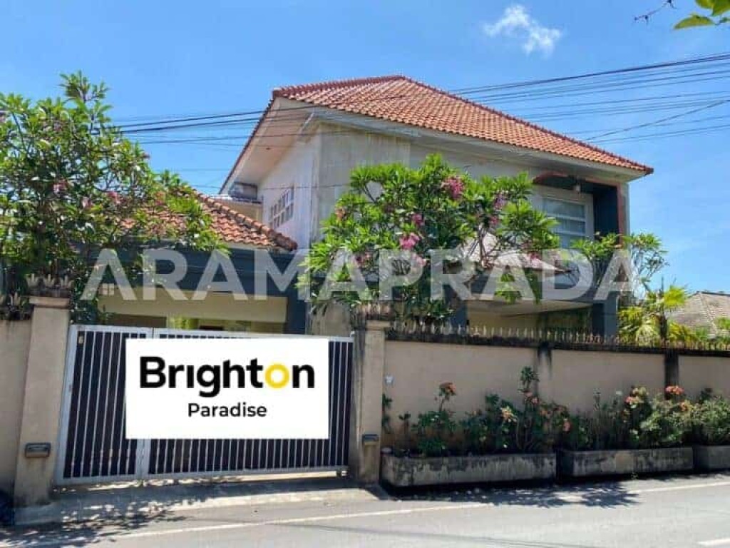 Jual Rumah Semi Furnished Hadap Selatan 2 Lantai 