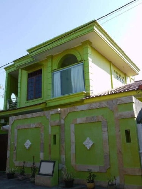 Jual Rumah Style Villa Hadap Timur 3 Kamar Pool 