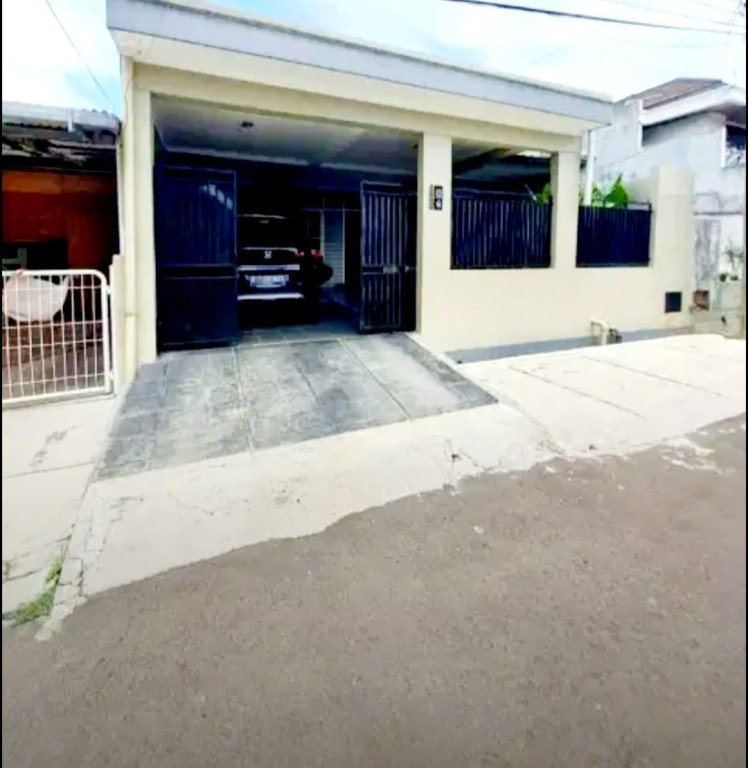 Jual Rumah di Komplek BSD Jalan Kalimantan 