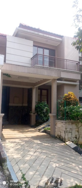 Jual Rumah di Komplek Rancamaya Istana Bunga Kota 