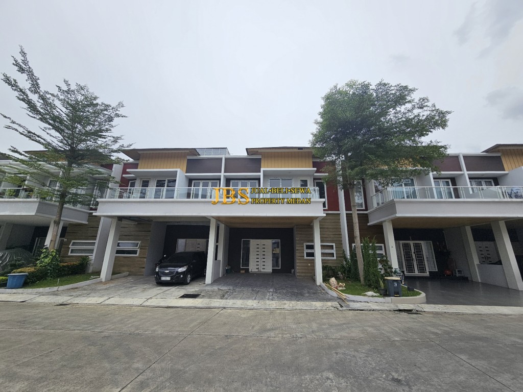 Jual Villa 2 Tingkat di Komplek Givency One Medan 