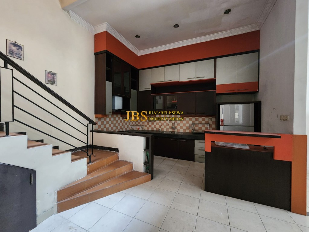 Jual Villa Fully Furnished di Komplek Cemara Asri 