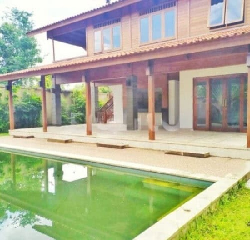 Jual Villa Kayu Hadap Selatan Private Pool 3 