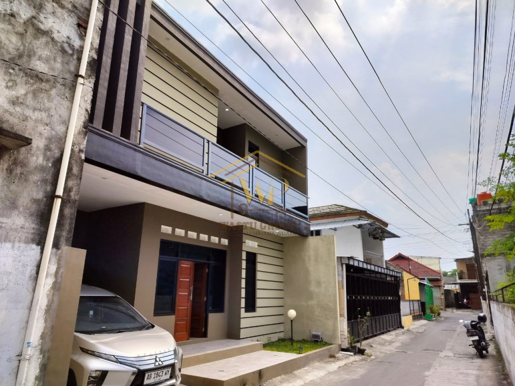 RUMAH 2 LANTAI DIJUAL DEKAT TUGU JOGJA COCOK 