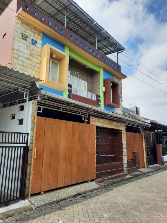 RUMAH 3 LANTAI 10 KT DIJUAL MURAH FREE ALL BIAYA 