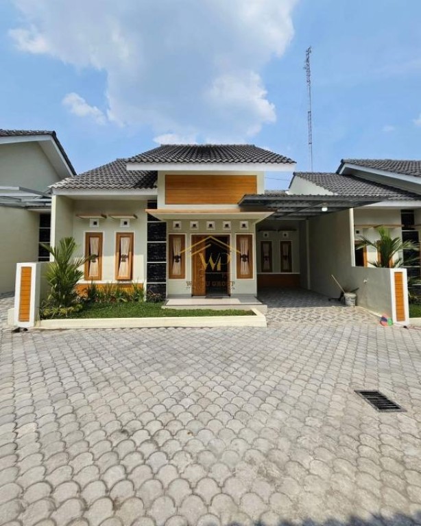 RUMAH CANTIK, DALAM CLUSTER DI PURWOMARTANI 