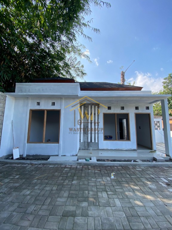 RUMAH CANTIK MINIMALIS HANYA 6 MENIT DARI RSUD 