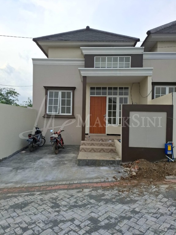 RUMAH KONSEP VILLA 1 LANTAI DI KOTA MALANG 