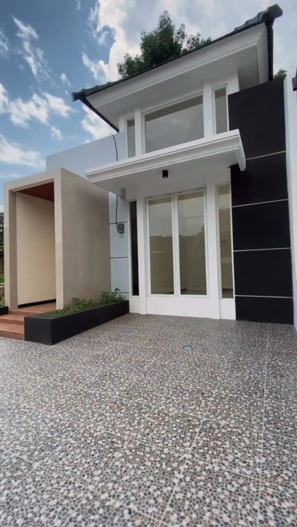 RUMAH READY STOK LOKASI BURING DEKAT PUSAT KOTA 