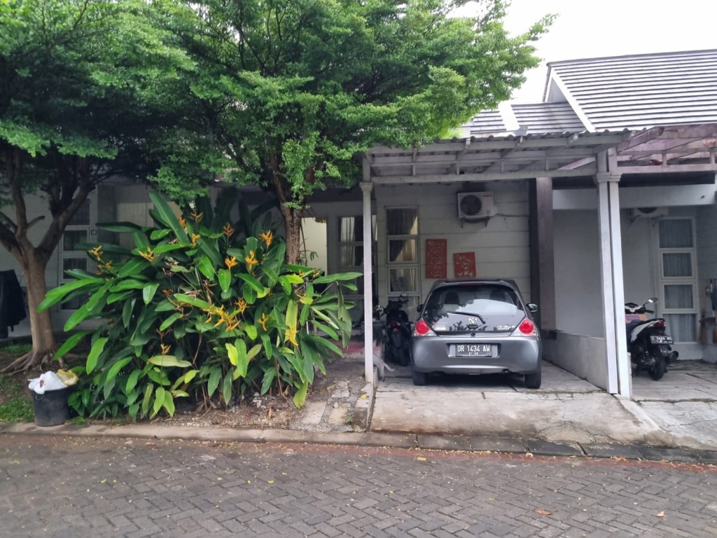 RUMAH SECOND DIJUAL MURAH DALAM PERUMAHAN DI 