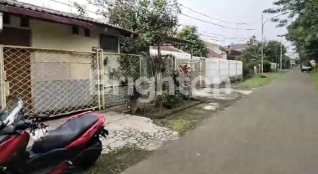 RUMAH TUA HITUNG TANAH JALAN RIAU BOGOR 